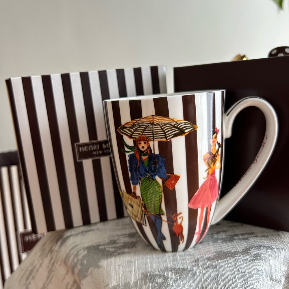 Henri Bendel mug, iconic stripes and girls.